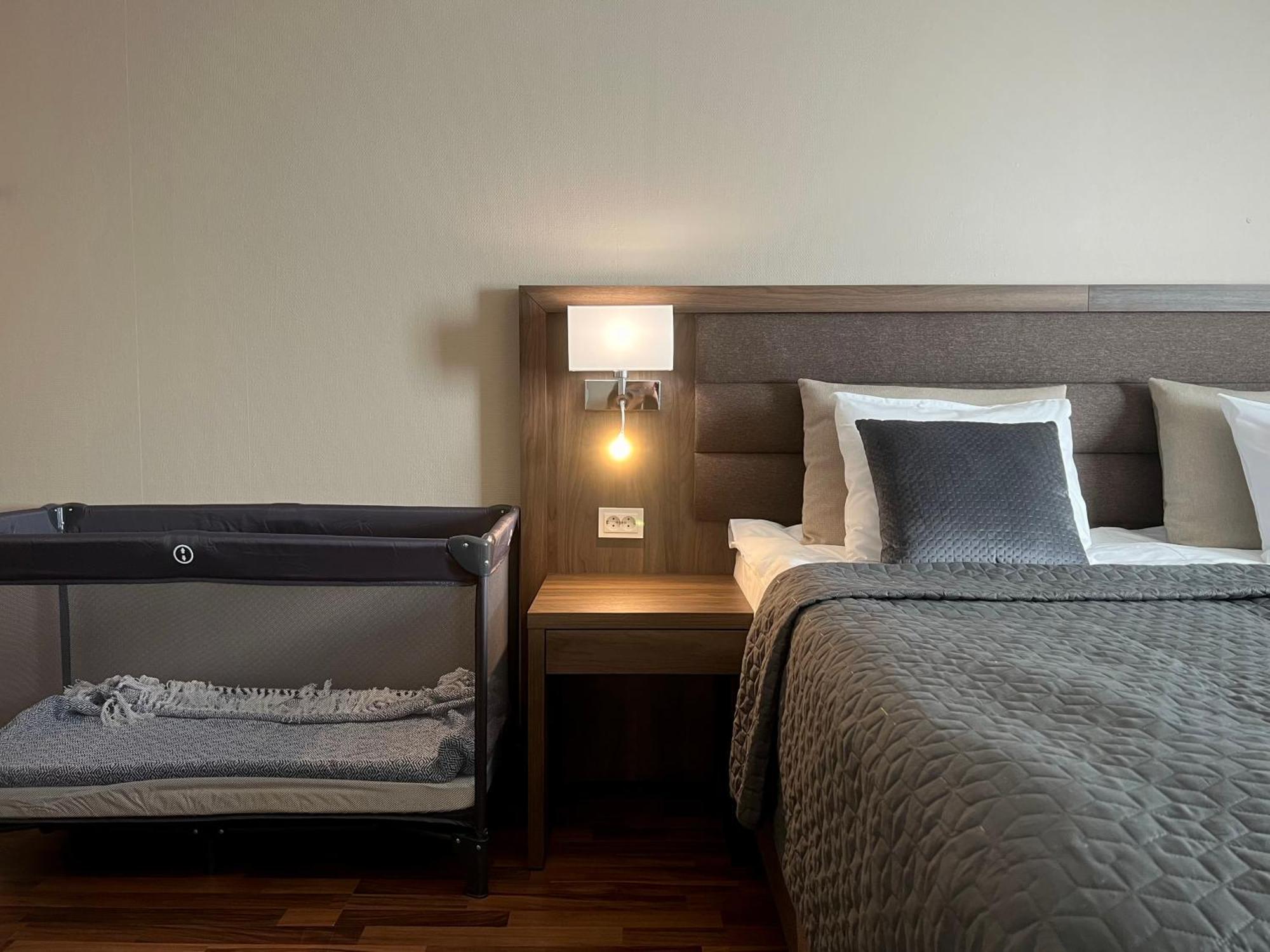 Hotel Boreas โรวานิเอมิ ภายนอก รูปภาพ